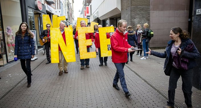 Manifestacion contra la asociacion de UE y Ucrania en Holanda